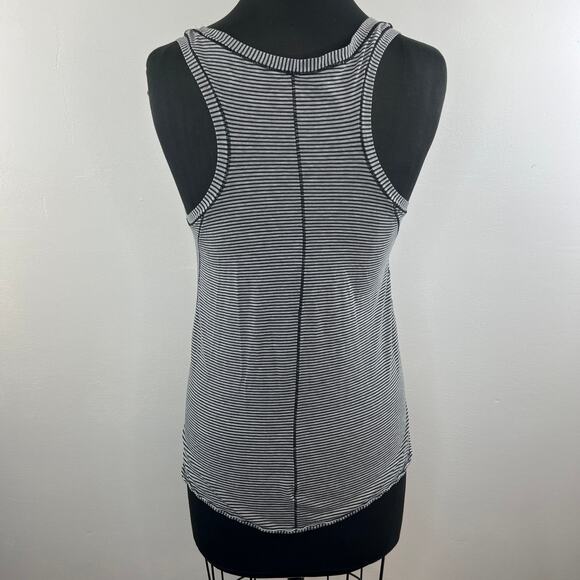 LULULEMON Black White Striped Sleeveless Scoop Neck Pullover Athletic Tank Top 4 - Picture 3 of 5